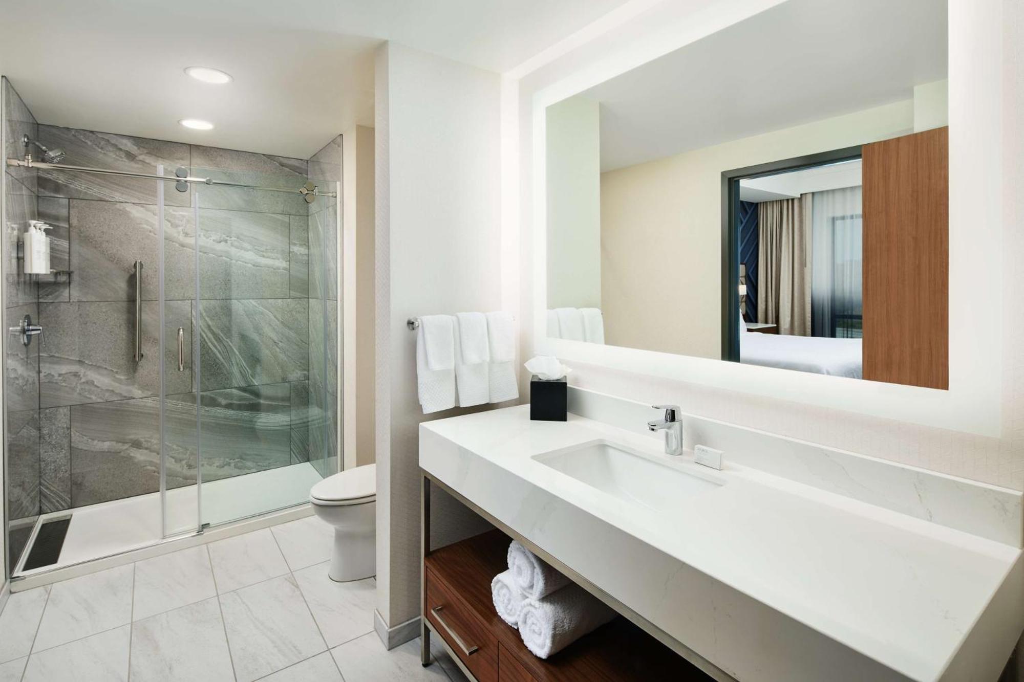 Embassy Suites By Hilton Atlanta Airport North Hapeville Esterno foto
